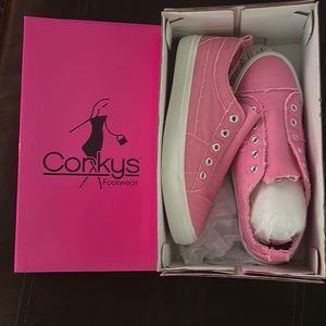 Size 7 brand new corkys shoes